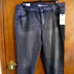 Womens Wallflower Skinny Ankle Jeans- 20W plus